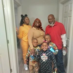 Meet your Posher, Larry